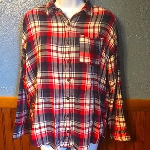 Perf for the 4th!♥️💙F21 Plaid Button